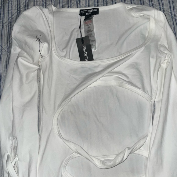 Pretty little thing sculpted square neck cut out mini dress - Picture 3 of 3